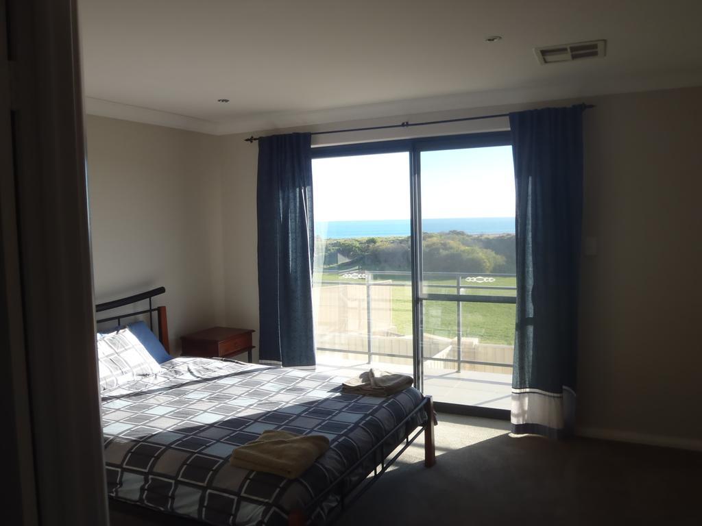 Port Denison Beach Resort Δωμάτιο φωτογραφία