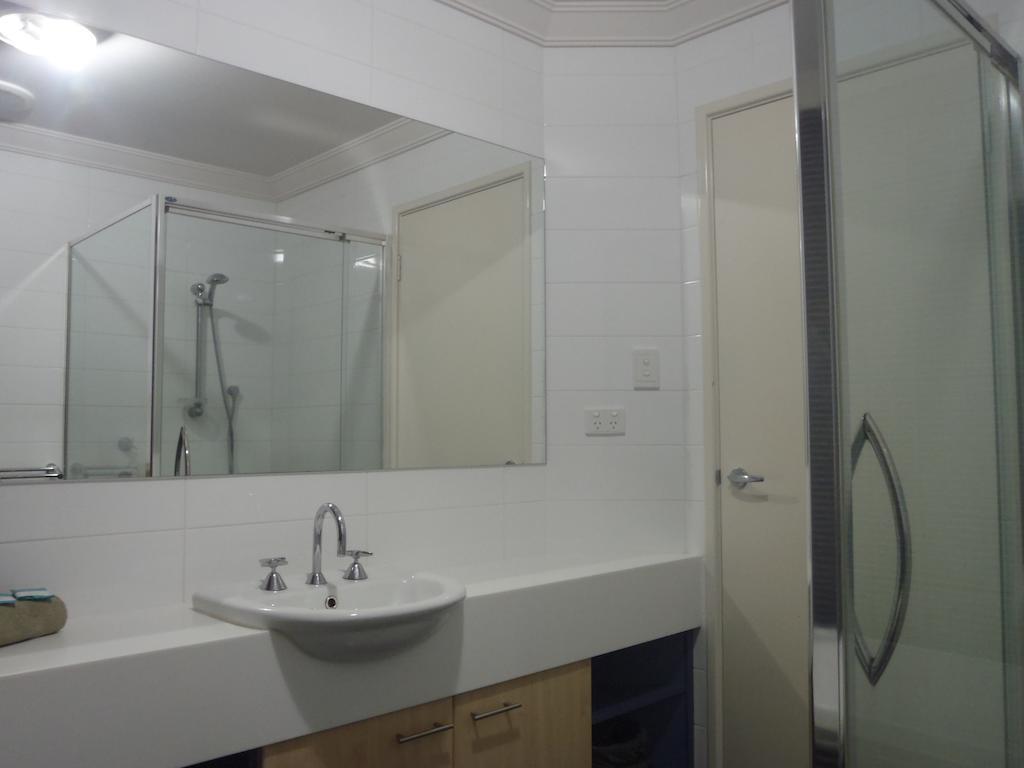 Port Denison Beach Resort Δωμάτιο φωτογραφία